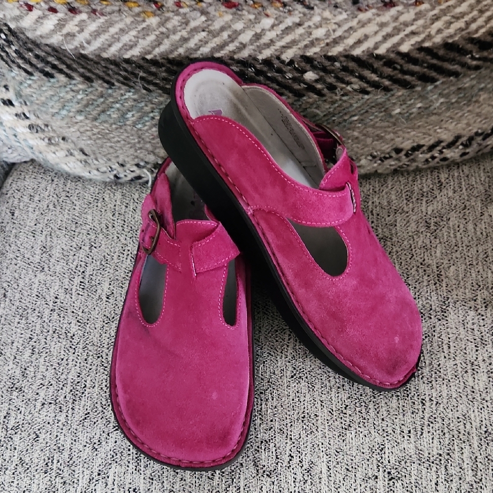 Alegria Women's Suede Mary Jane Mules in Hot Pink